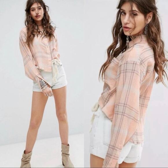 Free People Cutie Plaid Button-Up Shirt Womens XS Peachy Casual Cropped Top - Picture 2 of 8